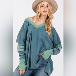 SAGE + FIG Mineral Wash Side Slit Contrast Top 10010067681